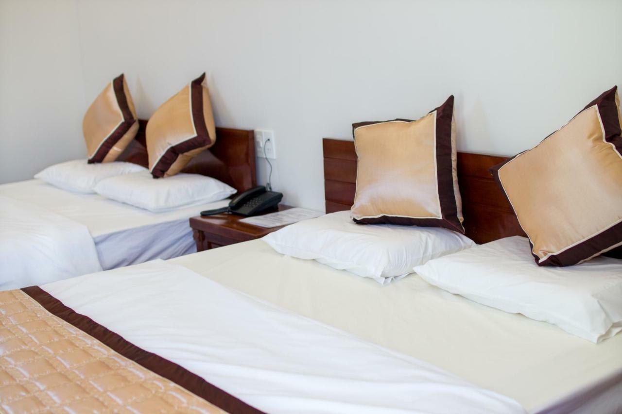 Hotel Nguyên Phước Pleiku Exterior foto